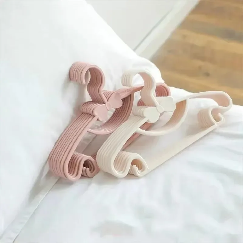 Nowy 5/10 sztuk przenośny wies – Baby Clothing Hangers recenzja i cena